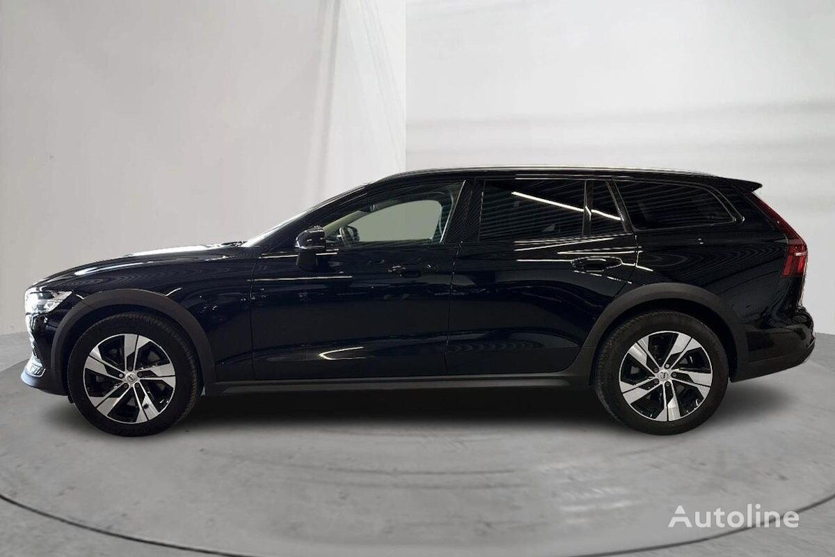 کراس اوور Volvo V60 Cross Country