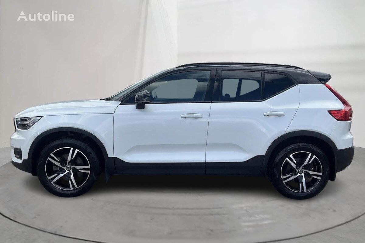 Volvo XC40 crossover