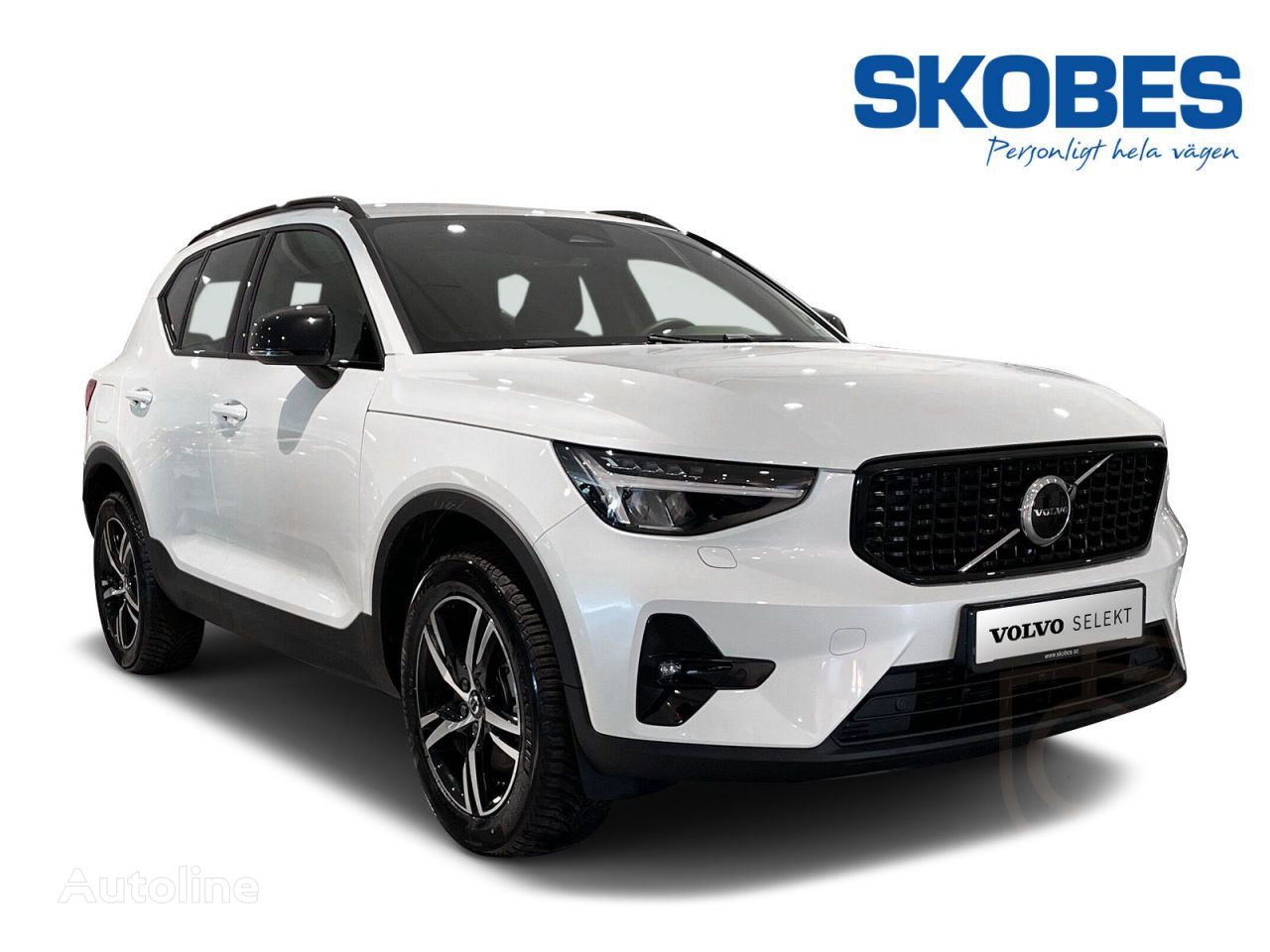 кроссовер Volvo XC40