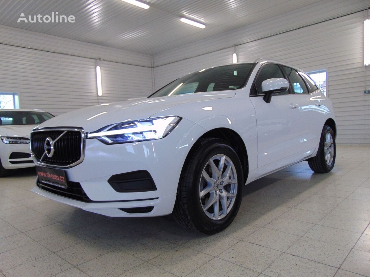 кроссовер Volvo XC60