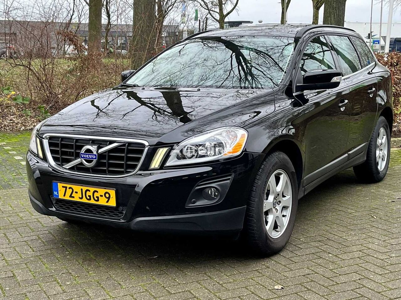 Volvo XC60 krosovers