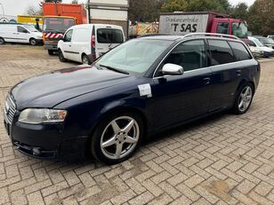 Audi A4 **3.0TDI V6-S-LINE** エステート車