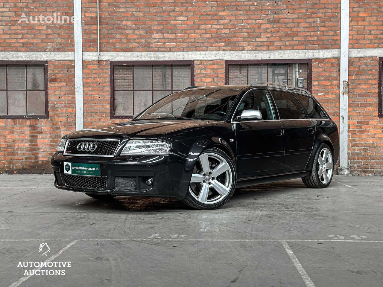 Audi RS6 Avant estate car