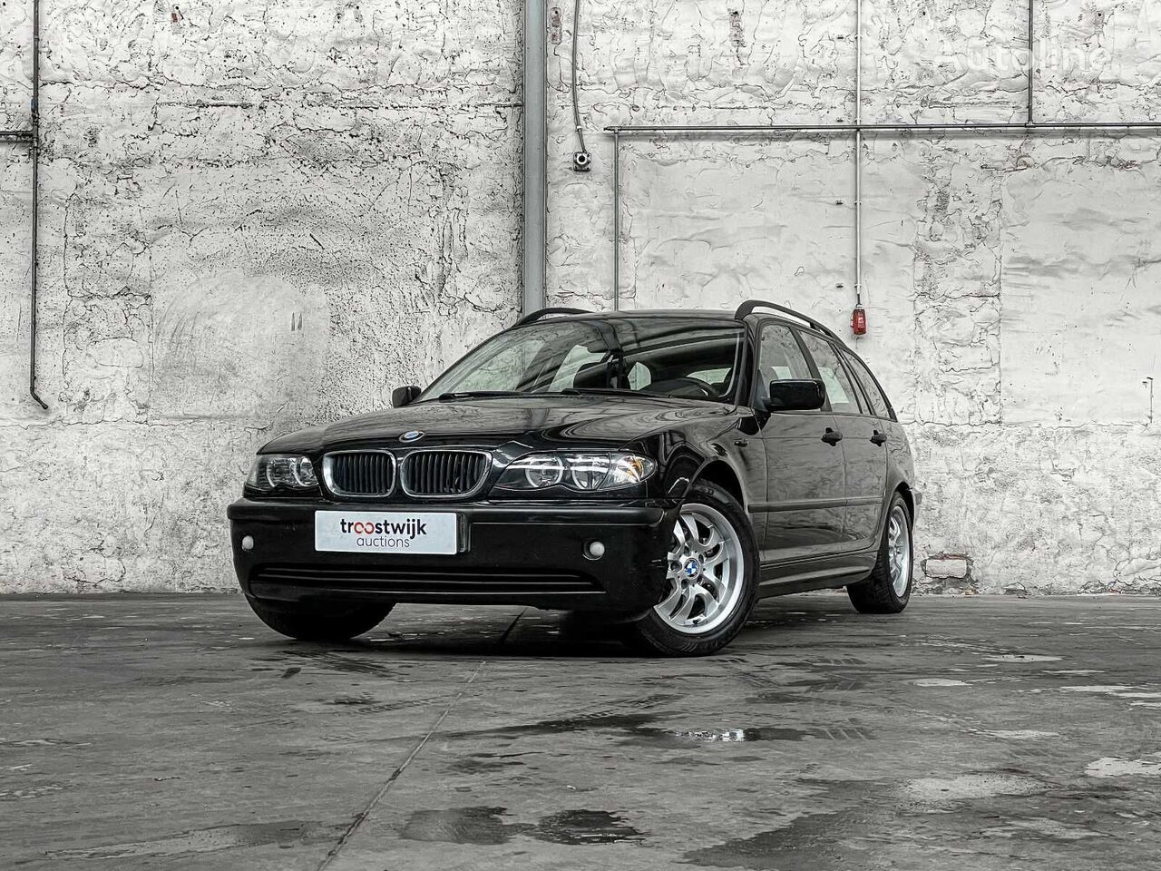 xe có ngăn riêng xếp hành lý BMW 3-serie Touring