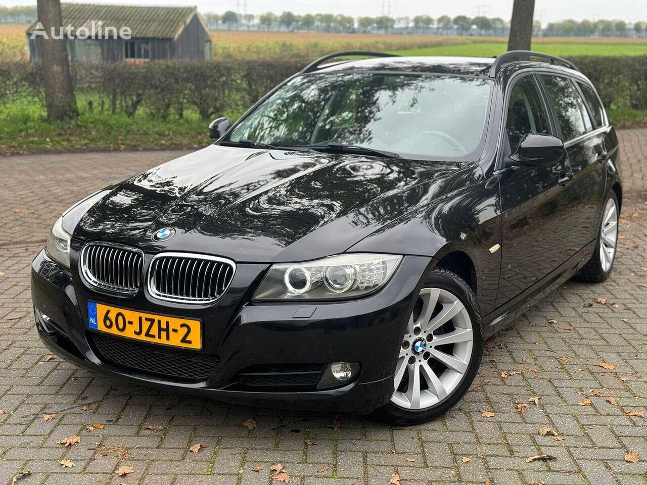 سيارة عائلية BMW 3-serie Touring