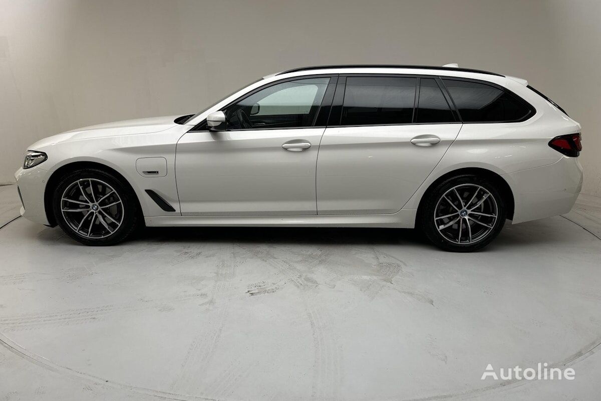 سيارة عائلية BMW 5-serien