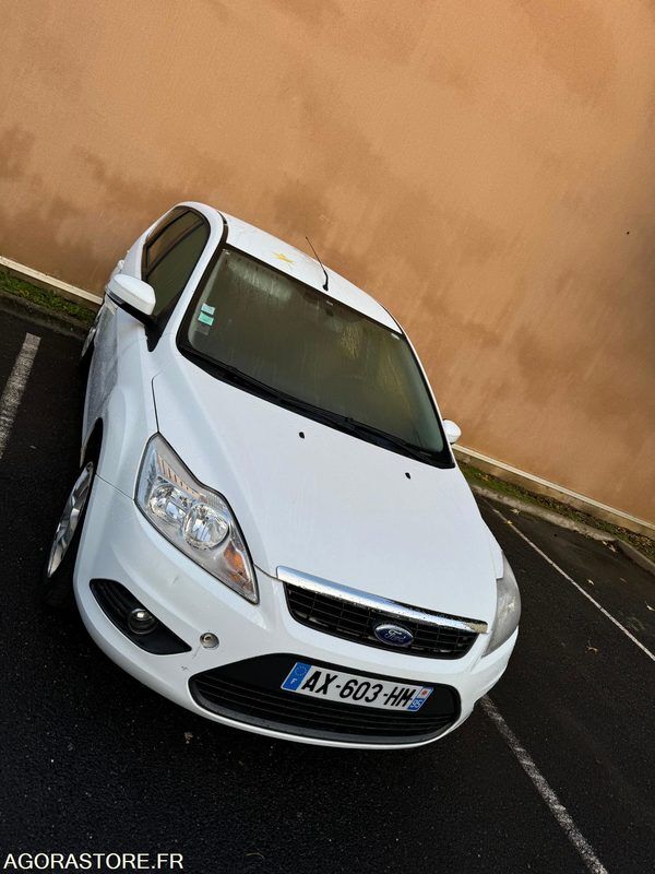 karavan Ford FOCUS