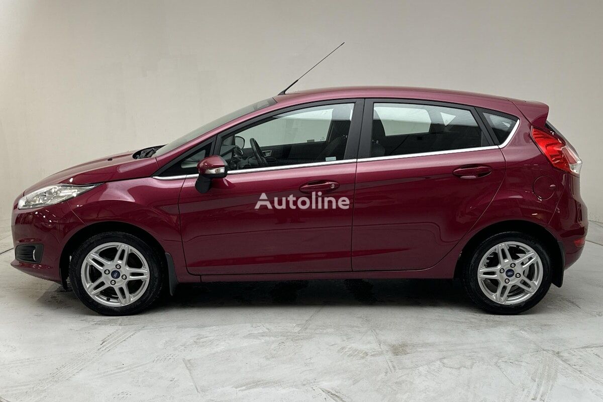 Ford Fiesta coche familiar