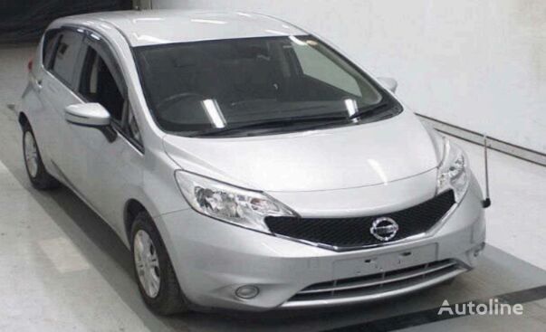 سيارة عائلية Nissan NOTE