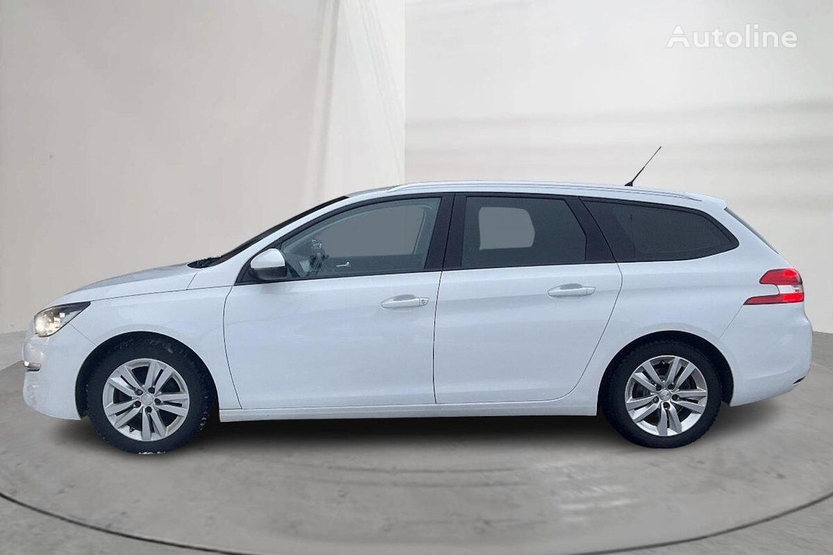 سيارة عائلية Peugeot 308