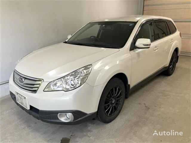 famigliare Subaru OUTBACK