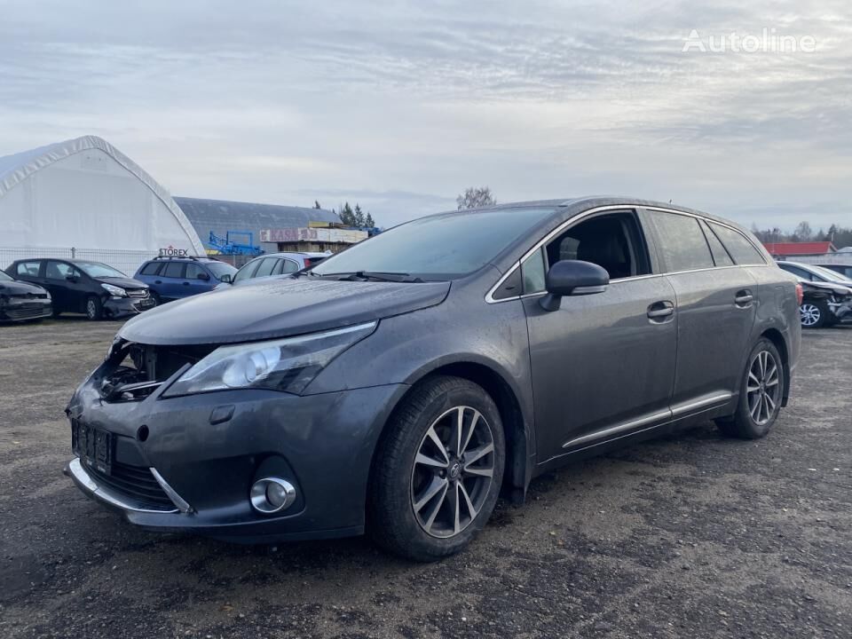 универсал Toyota Avensis