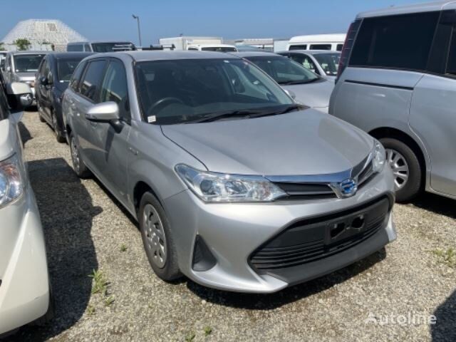 Toyota COROLLA FIELDER estate car