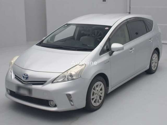 комби Toyota PRIUS ALPHA