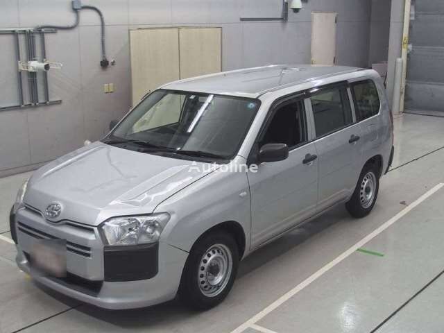 سيارة عائلية Toyota PROBOX VAN