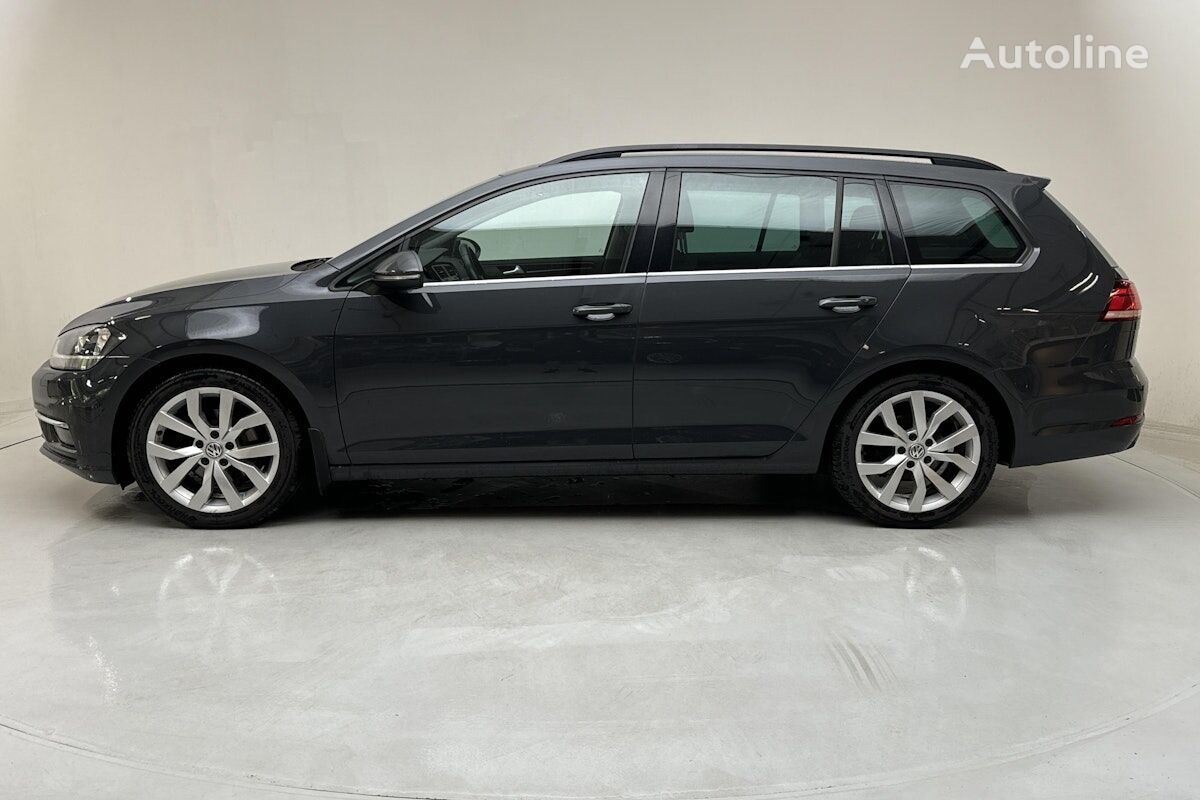 Volkswagen Golf coche familiar