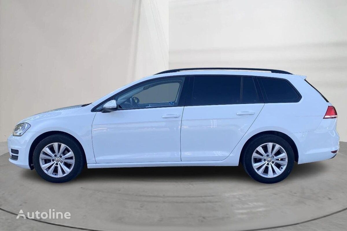 Volkswagen Golf coche familiar