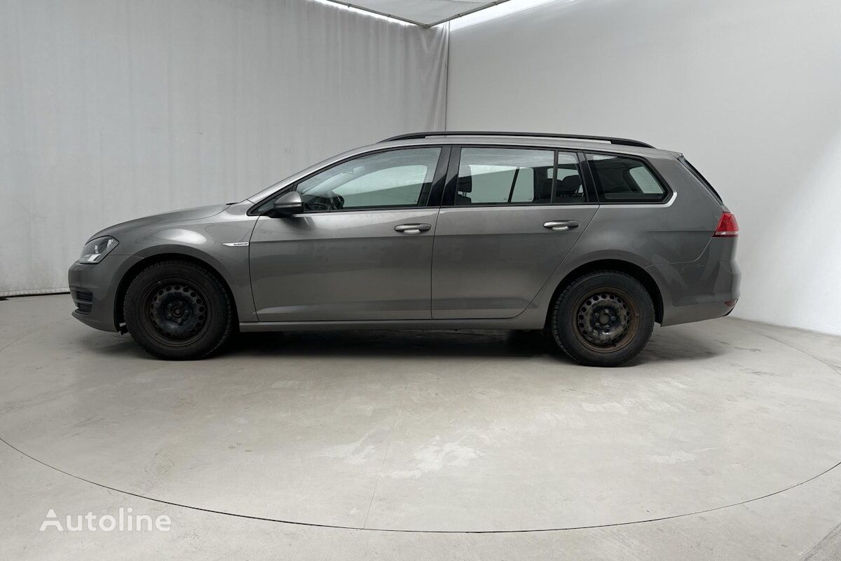 Volkswagen Golf coche familiar