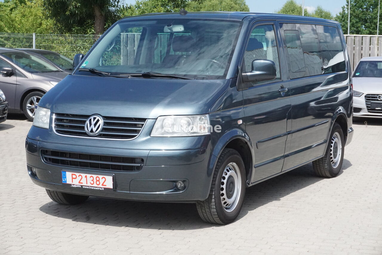 سيارة عائلية Volkswagen MULTIVAN