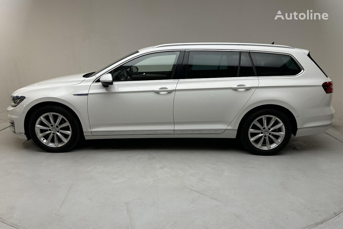 سيارة عائلية Volkswagen Passat