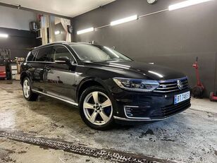 xe có ngăn riêng xếp hành lý Volkswagen Passat