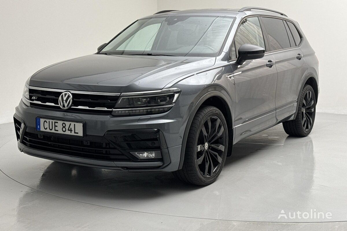 Volkswagen Tiguan estate car