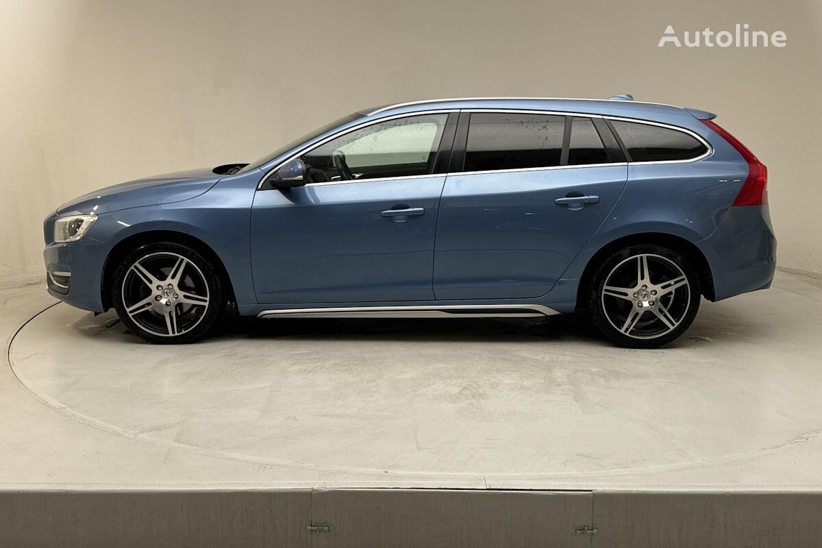 Volvo V60 estate car