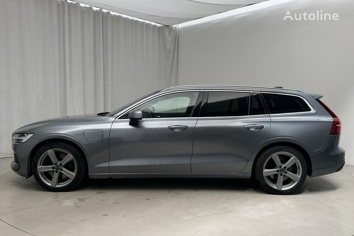 Volvo V60 estate car