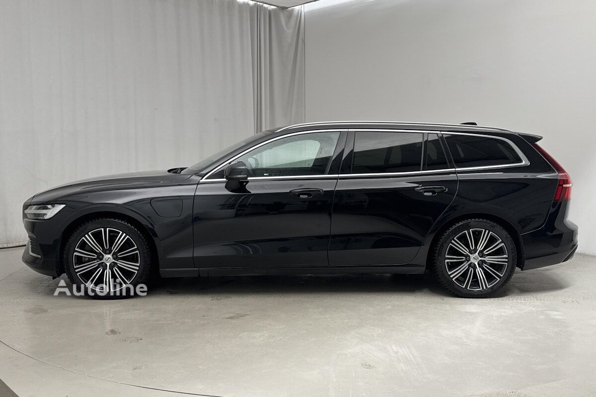 Volvo V60 estate car