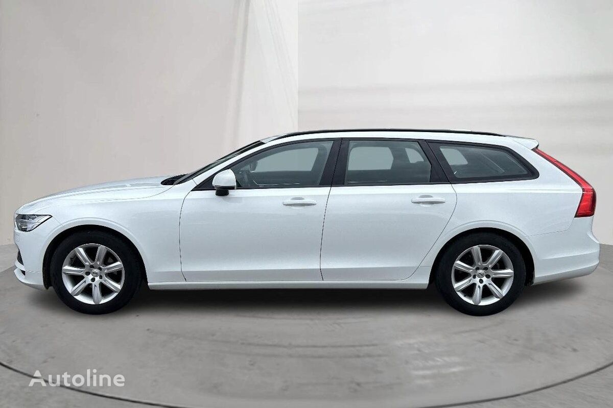 سيارة عائلية Volvo V90