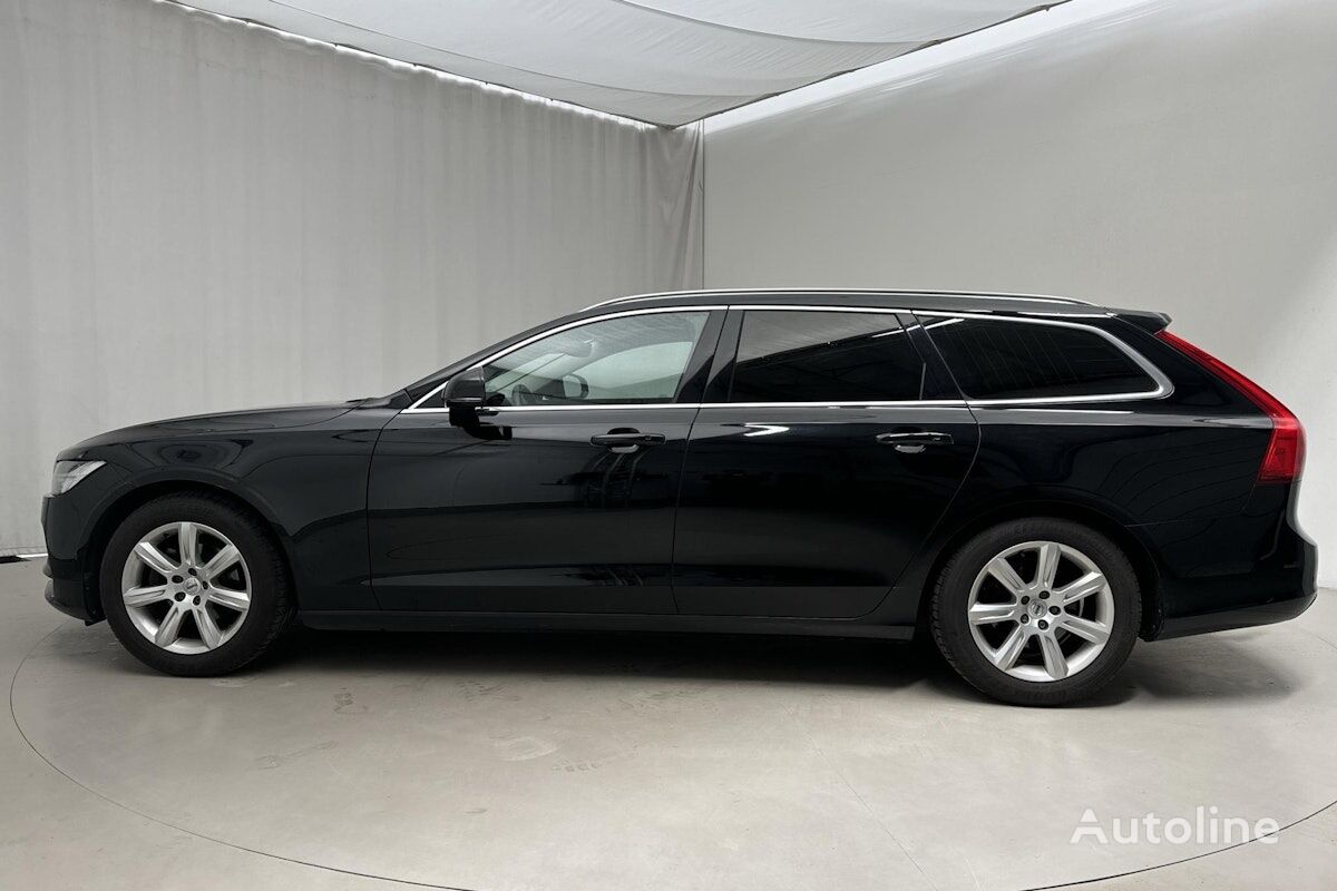 Volvo V90 estate car