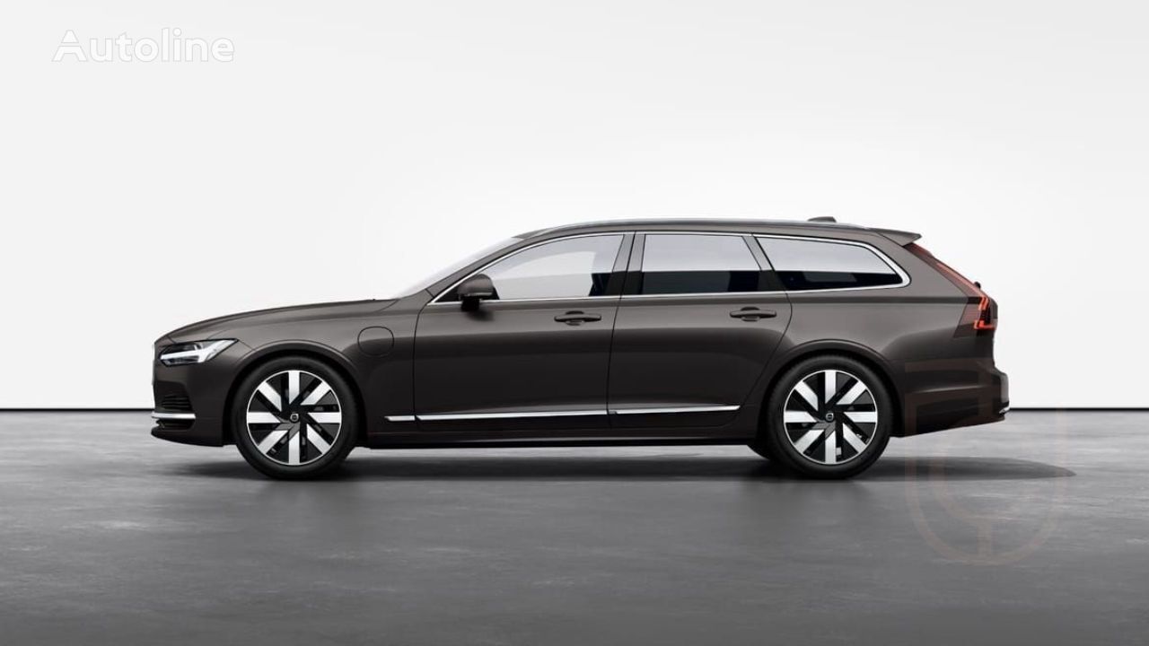 new Volvo V90 estate car