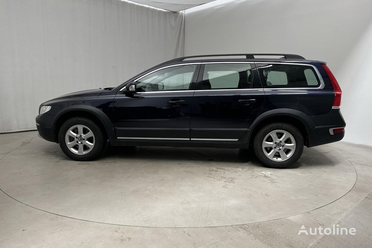 Volvo XC70 estate car