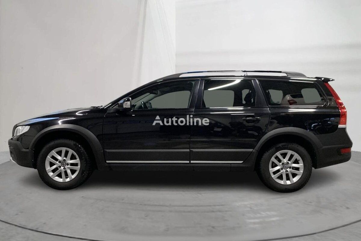 سيارة عائلية Volvo XC70