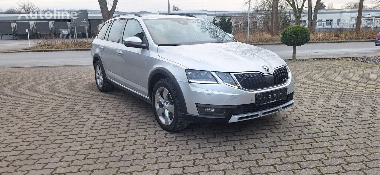 Škoda Skoda Octavia Combi Scout 4x4 エステート車