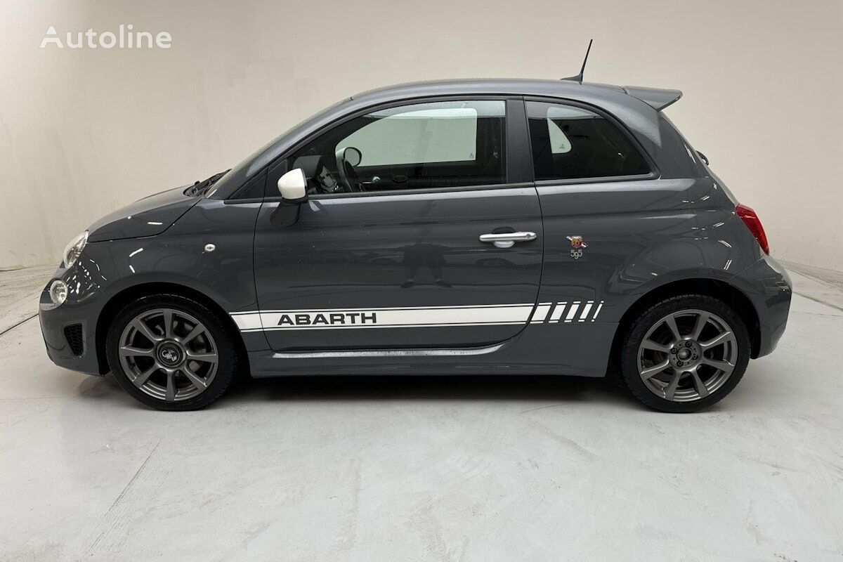 سيارة هاتشباك Abarth 595