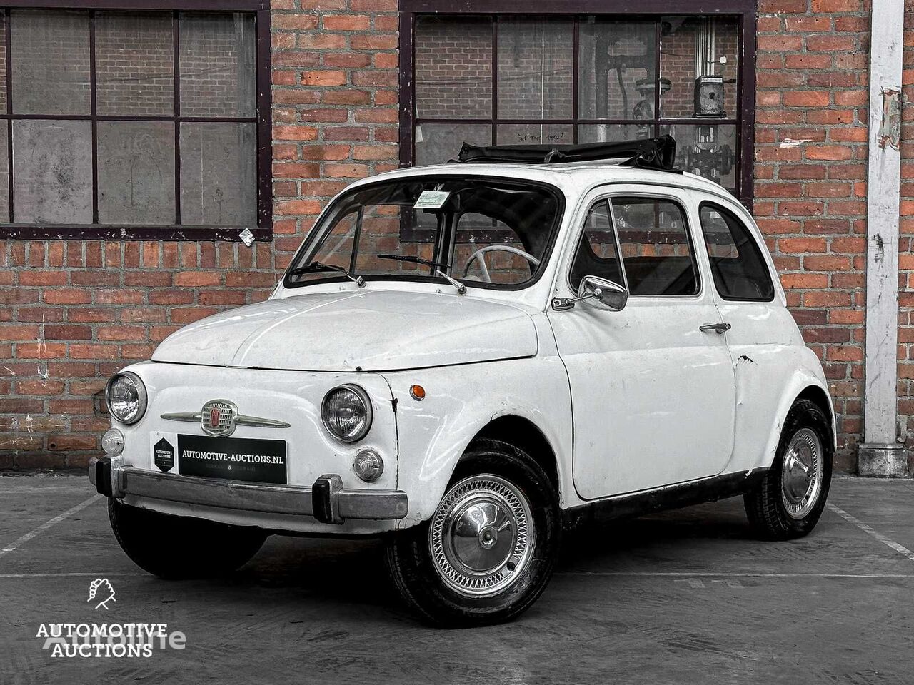 FIAT 500 hatchback