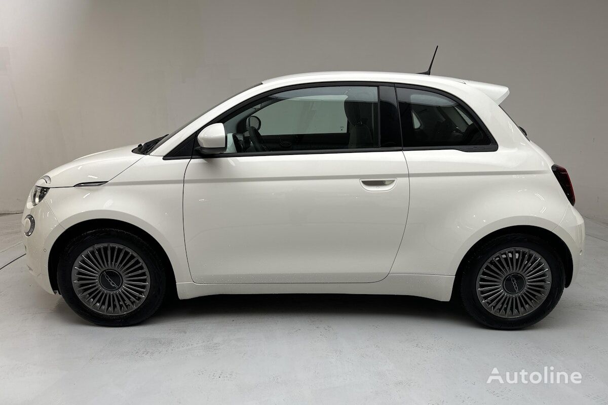 FIAT 500 hatchback