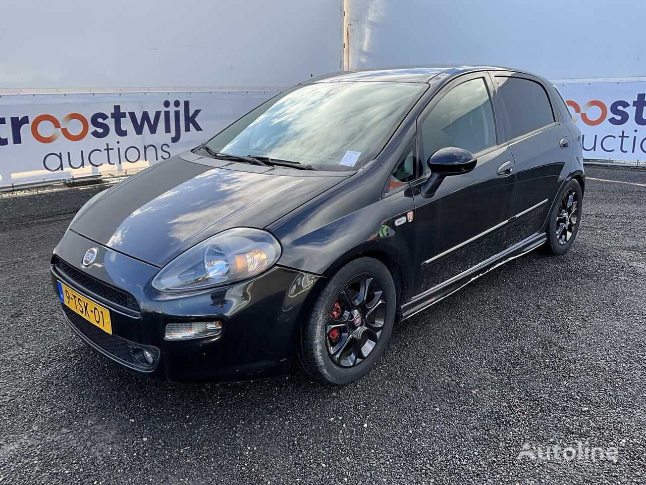 سيارة هاتشباك FIAT Punto Evo