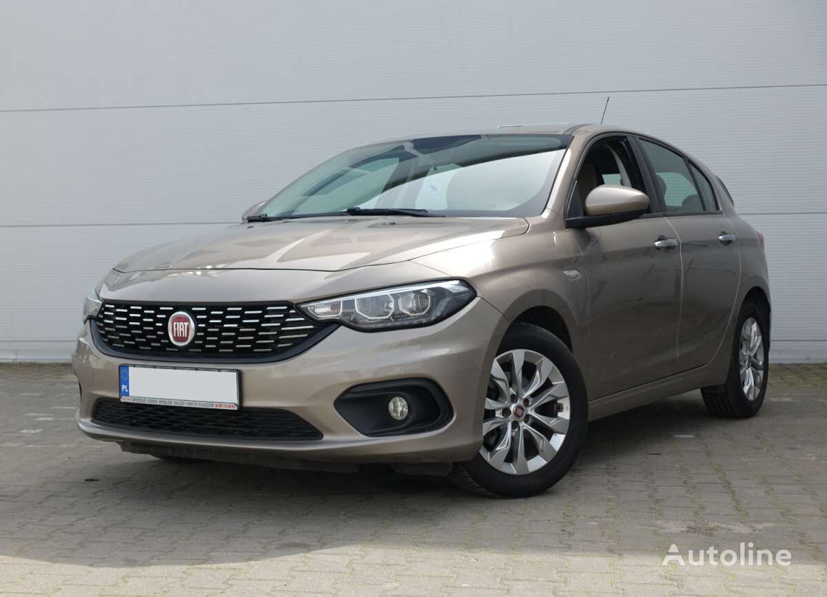 хетчбек FIAT Tipo