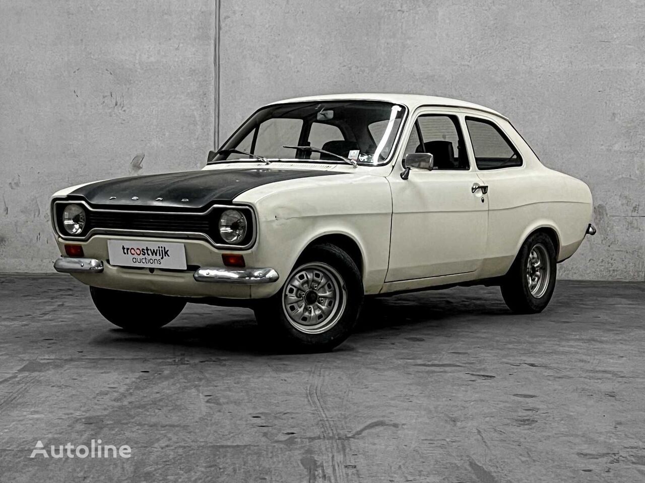 хетчбек Ford Escort MKI