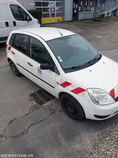 хэтчбек Ford FIESTA