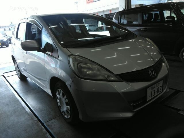 سيارة هاتشباك Honda FIT