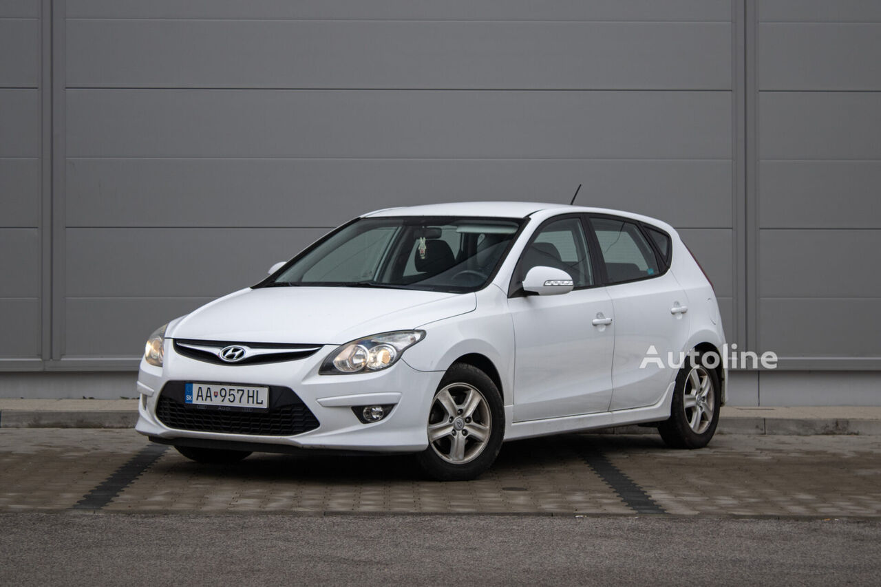 Hyundai i30 1.4i MPI DOHC CVVT Comfort Fließheckversion