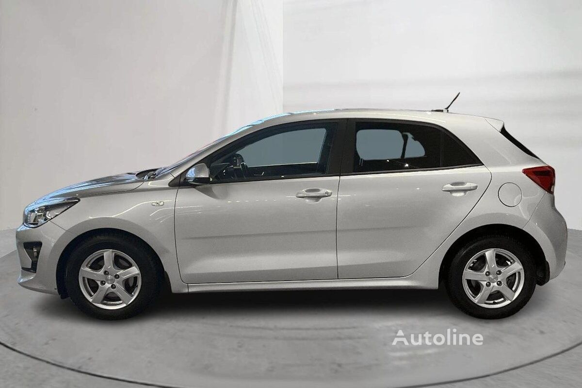 سيارة هاتشباك KIA Rio