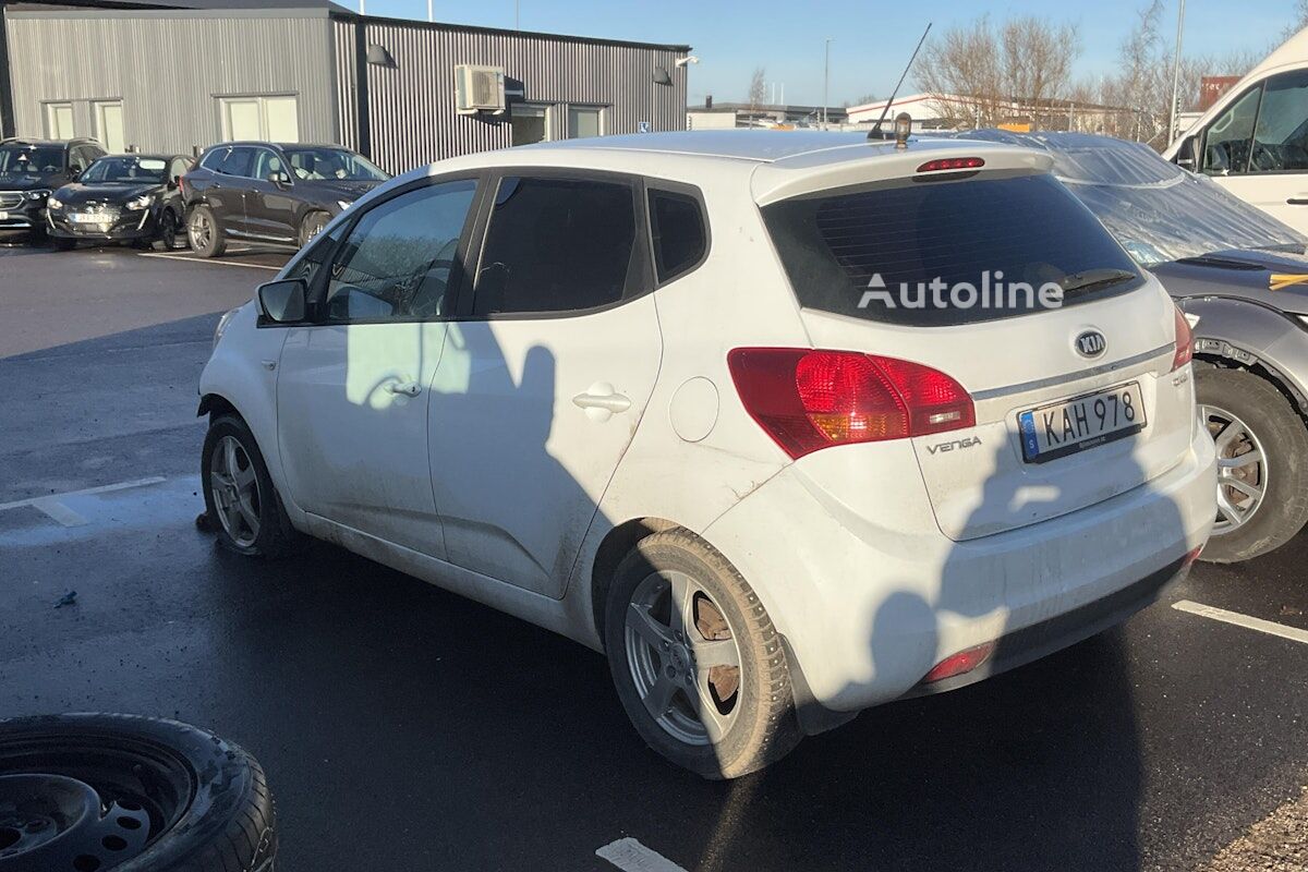 hatchback KIA Venga