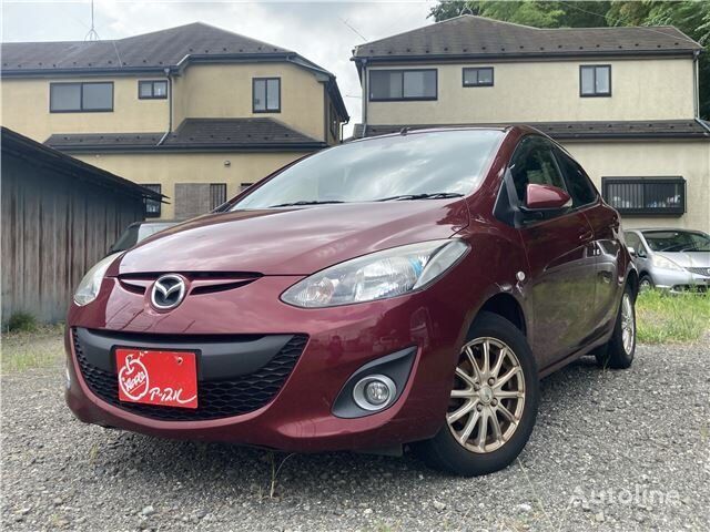 dòng xe hatchback Mazda DEMIO