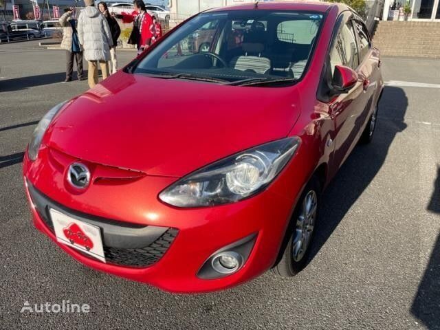 hatchback Mazda DEMIO