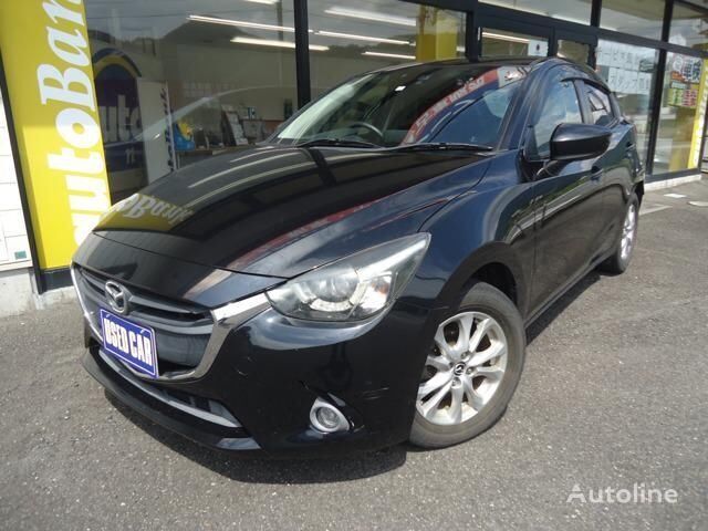 hatchback Mazda DEMIO