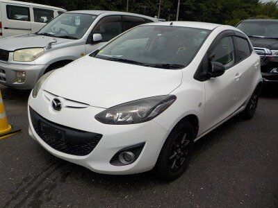 Mazda DEMIO hatchback